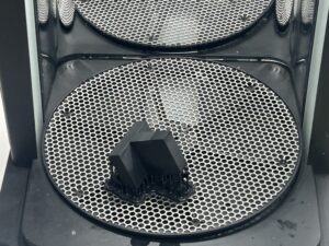 二次硬化用機械の内部